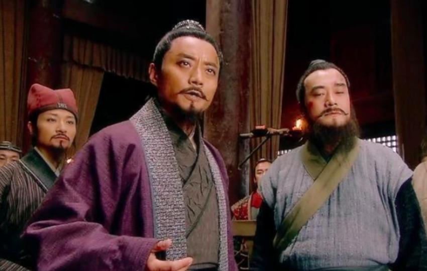 吴用厉害还是诸葛亮厉害,水浒传中的吴用的真实身份