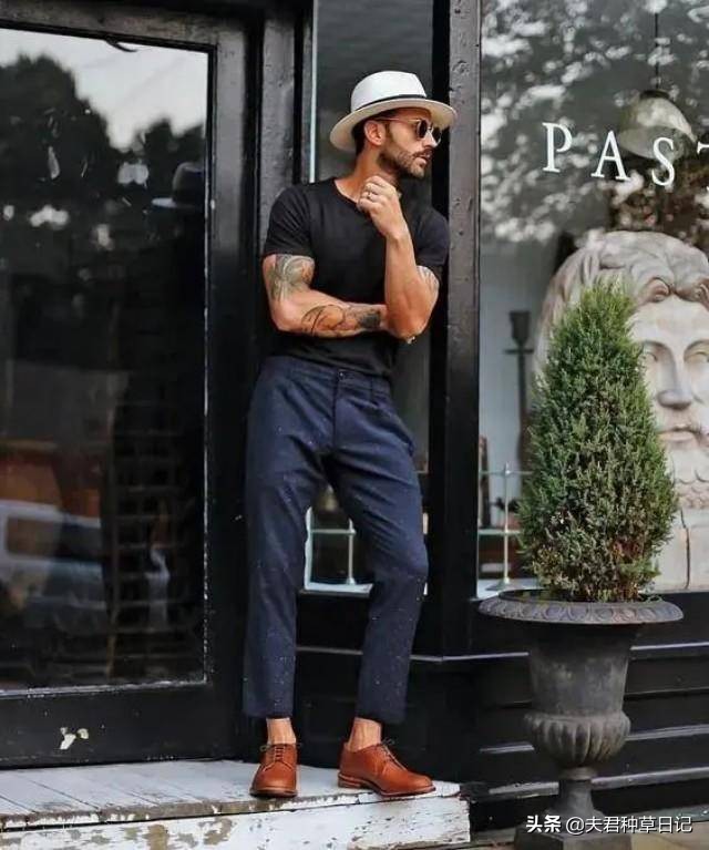 男人适合40左右穿的鞋子,40岁男人夏季穿什么鞋子好