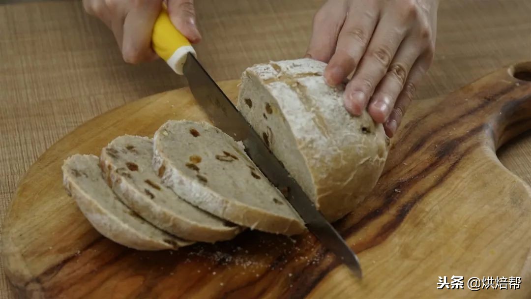 全程不用手和面的面包做法,不用发酵也不用揉面做出来的面包