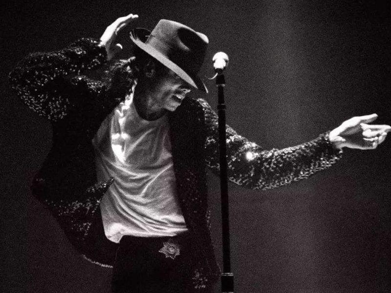 迈克尔杰克逊和张杰合作过吗,张杰和迈克尔杰克逊谁更厉害