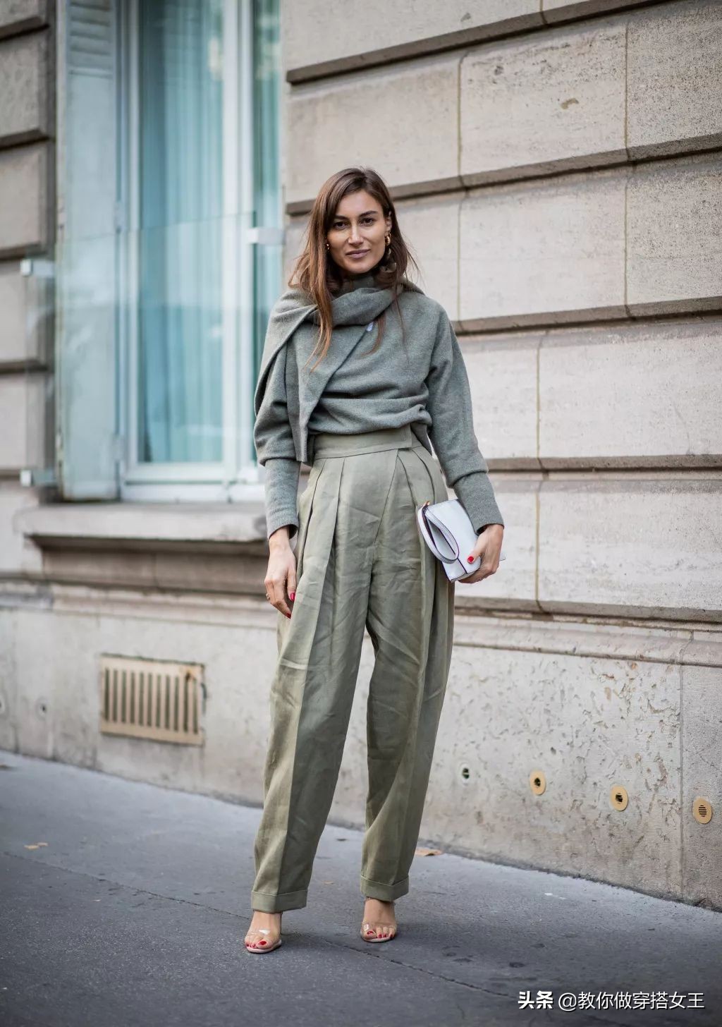 2020最潮搭配少不了这一条工装裤,初秋工装裤搭什么上衣