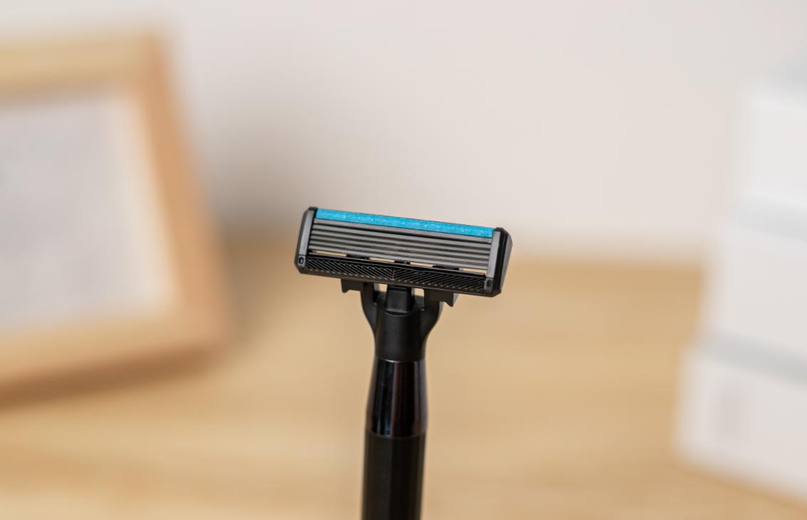 小米商城男人专属“宝刀”，德国纳米级工艺，奔驰车主：可用一年