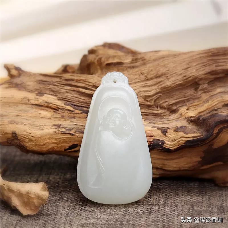 和田玉山料和籽料区别,和田玉山料和籽料的区别