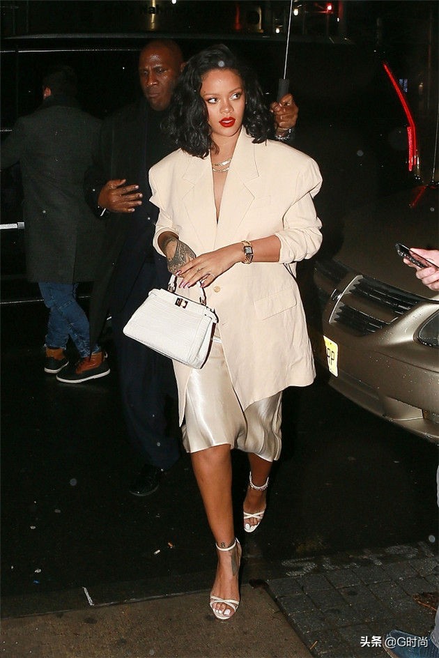 复古显瘦宽松高级感西装,复古知性西装