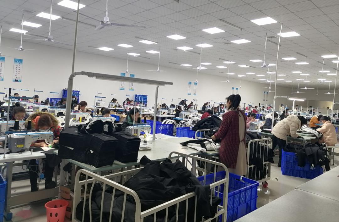 平顶山宝丰县的服装厂,宝丰县服装厂