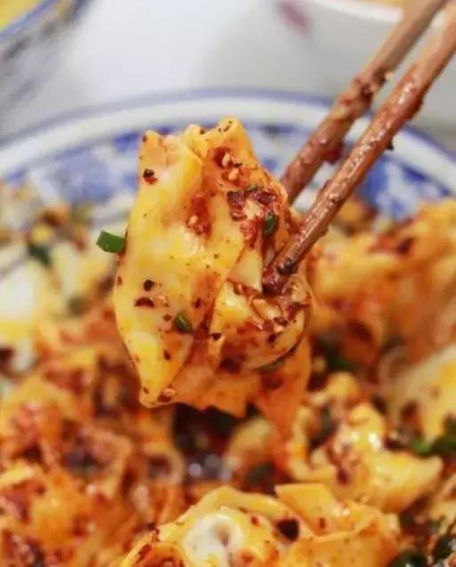 我在2018年的网红美食堆里，精挑出了这23家火爆的店给你！