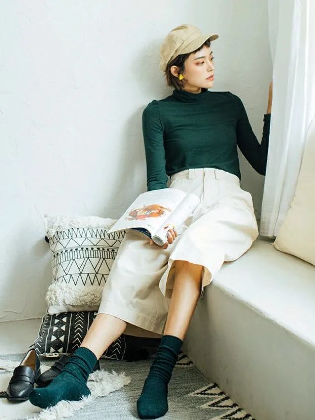 秋冬不露脚踝穿法火了,今年冬天流行九分裤露脚踝穿法