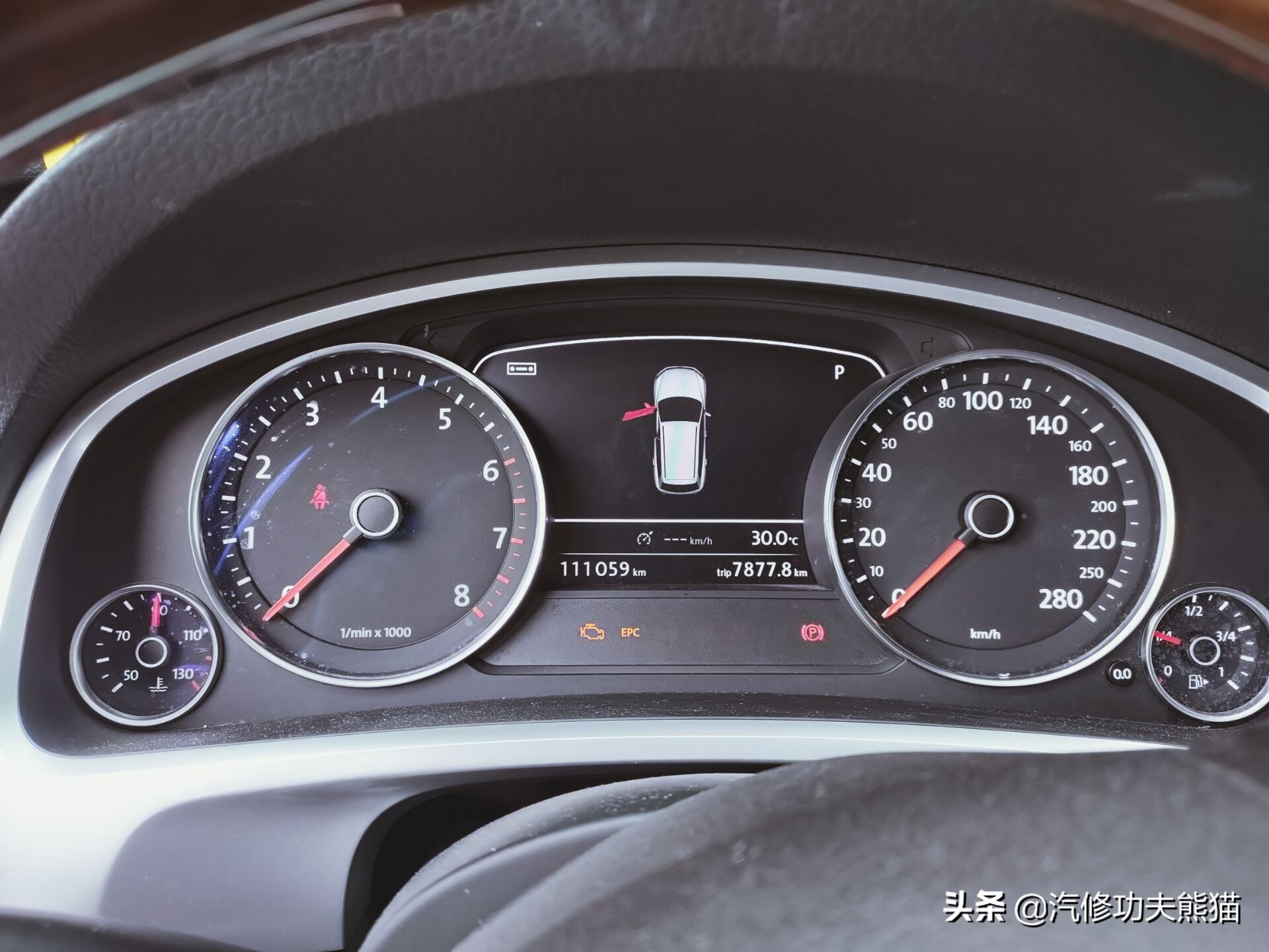 新款大众途锐烧机油吗,百万豪车为什么还烧机油