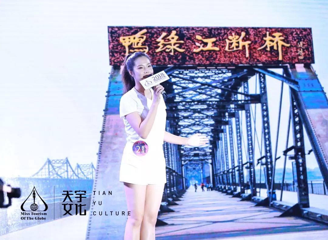 厦门分赛区复赛,导师们各出奇招抢人,黄子韬都搬出来了~