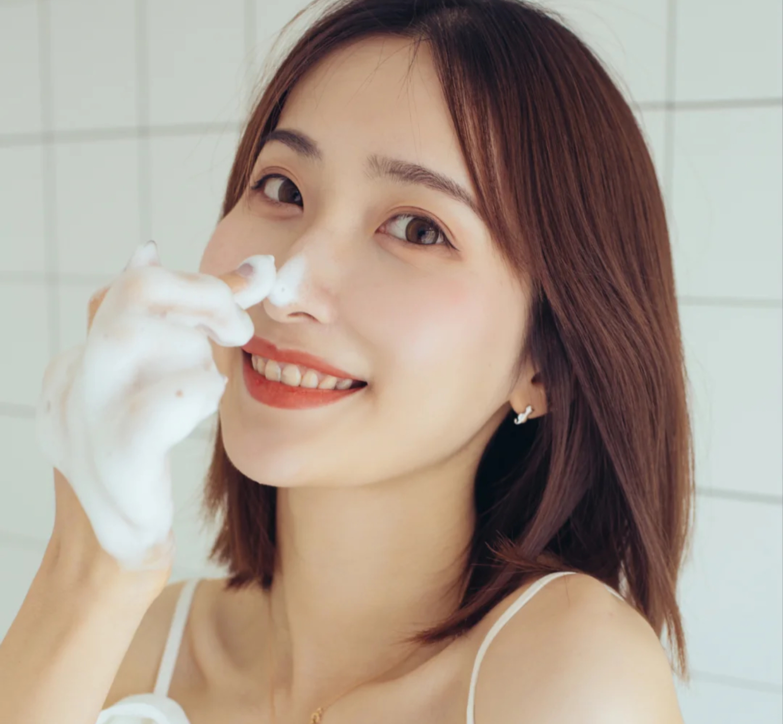 沐浴露直播秒杀正品蔻斯汀舒肤佳,蔻斯汀花瓣沐浴露和舒肤佳哪个好