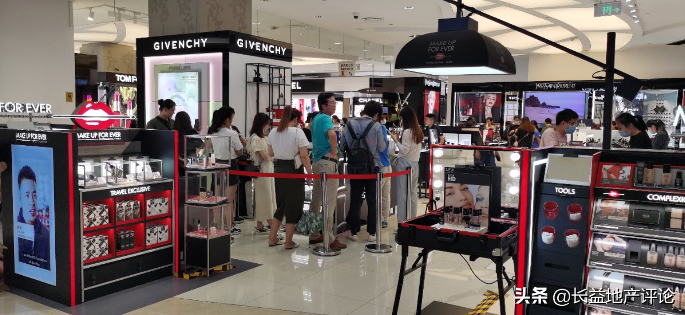 海口国际免税城购物天堂,日月广场免税店和美兰机场哪个好