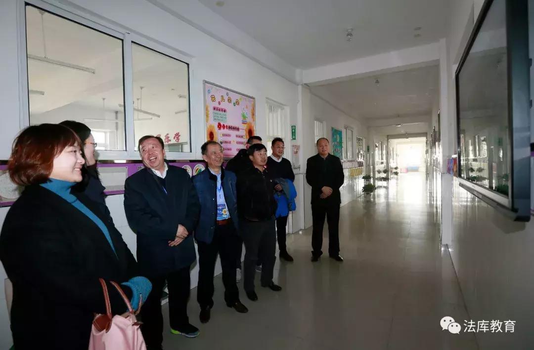 “智慧帮扶、护苗助学”新华小记者走进法库活动在冯贝堡小学举行