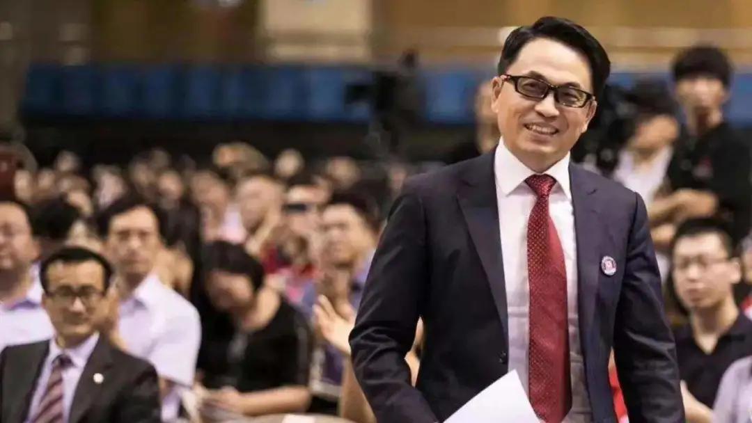 中国鞋王重新崛起,从开店到关店三家店赚18万