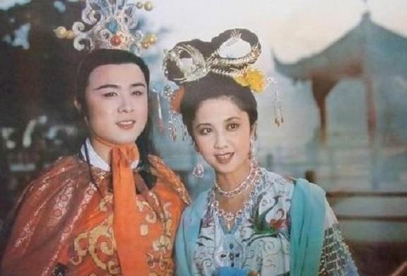 女儿国国王朱琳高清照片,女儿国国王朱琳73岁变成什么样了