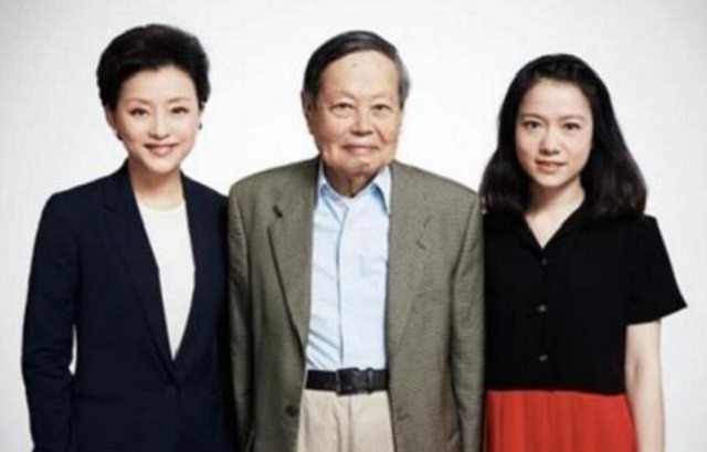 杨振宁和翁帆复杂关系,杨振宁是怎么与翁帆相识相爱的