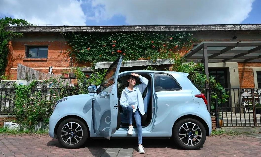 华晨新日i03,新日华晨i03快充电流逐渐增大