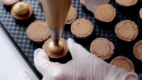 马卡龙可可夹心怎么做,法式可可马卡龙做法