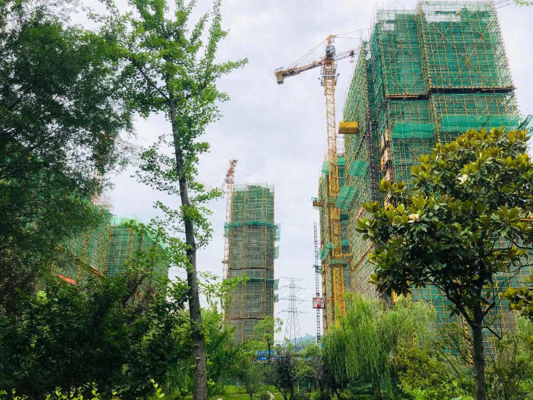 天街地铁3号线,地铁3号线龙湖天街周边房子