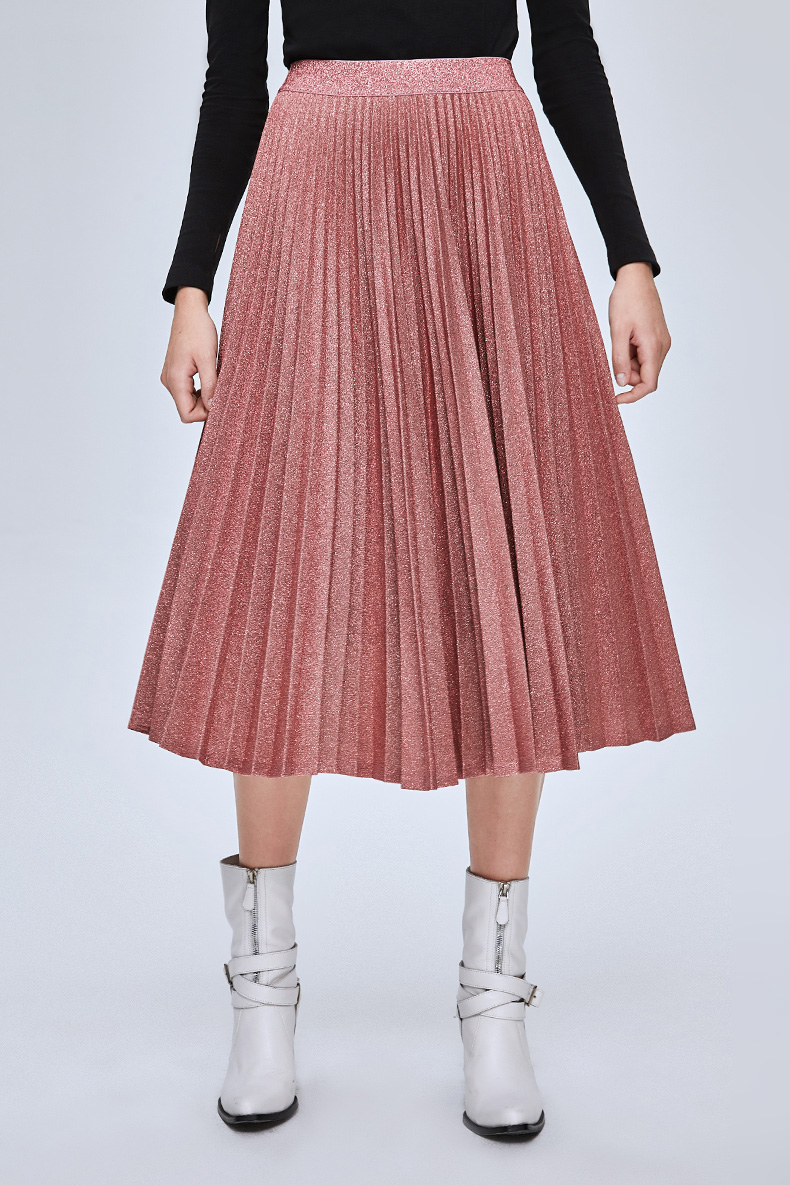 百褶裙腰粗了怎么搭,穿搭百褶裙肩宽