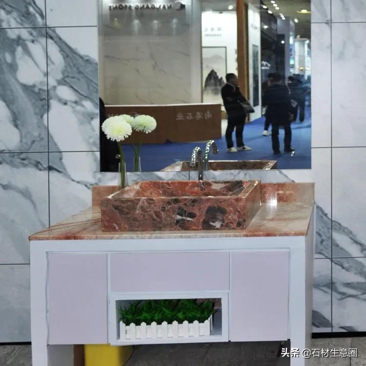 最好看的红色大理石,红色大理石楼梯效果图