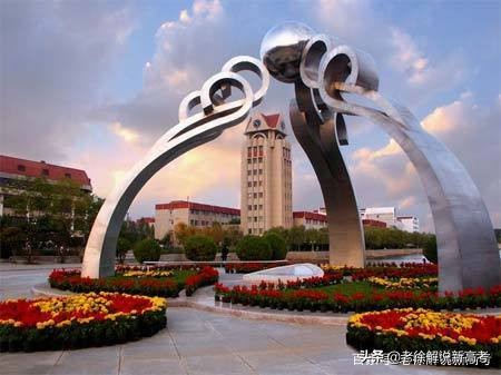 面向大海的烟大，王牌专业仅次于山大，清北资源可让学生考研到京