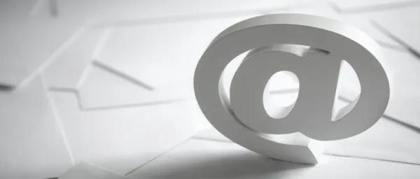 你发微博、写电子邮件时常用的“@”符号是怎么来的？