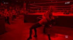 地狱牢笼大赛打得血流成河,地狱牢笼赛淘汰赛