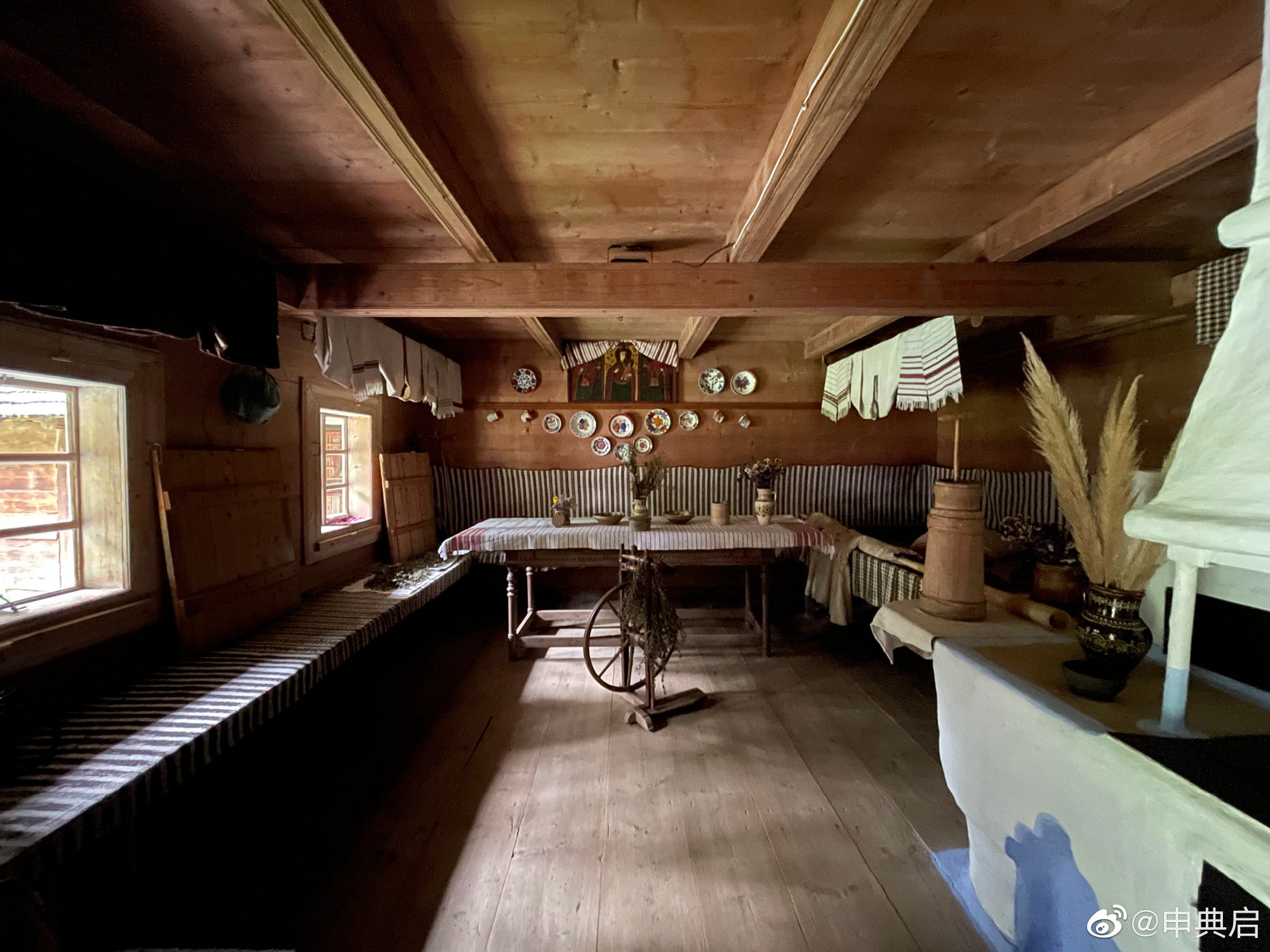 利沃夫最神奇的地方在于历史上多次易主，墓地都有各历史时期风格