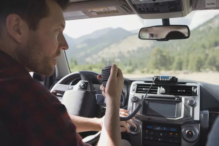 电台对讲机怎么选择,对讲机价格差异