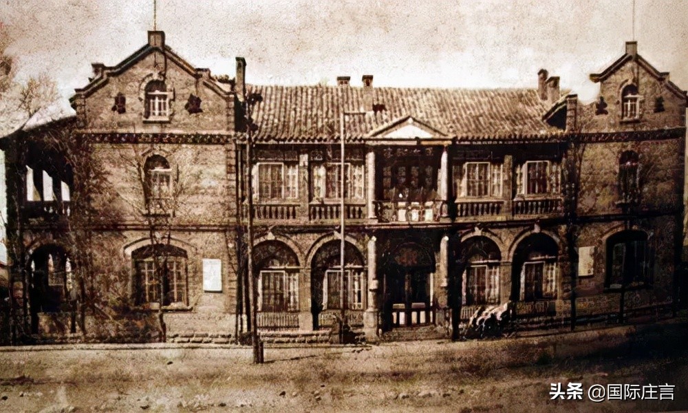 石家庄火车是什么样子的,火车怎么创造的