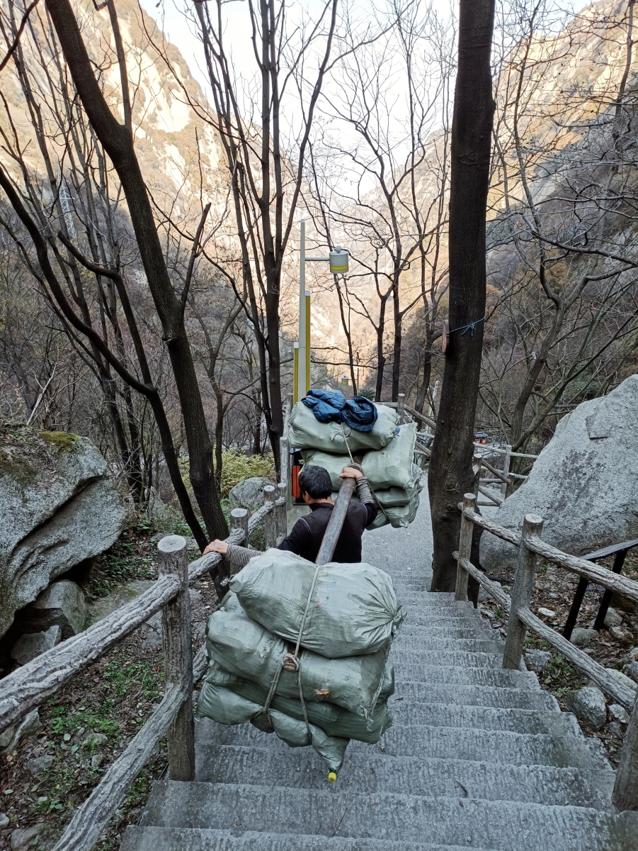 华山二日游登山攻略路线图,陕西自由行夜爬华山