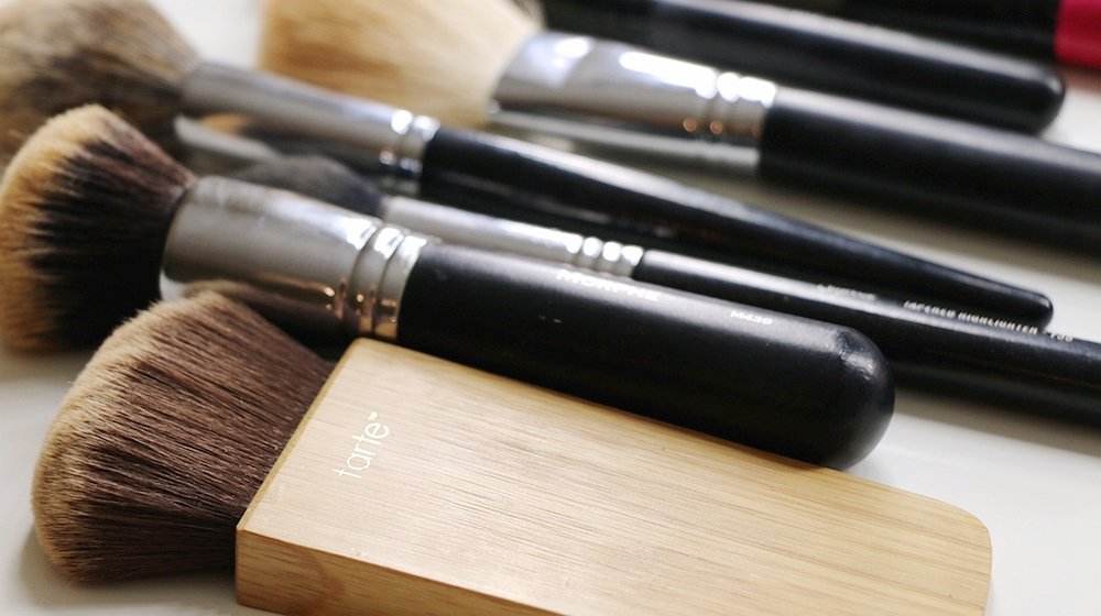 粉底越厚越不容易卡粉怎么补救,粉底是越贵越好还是便宜的好