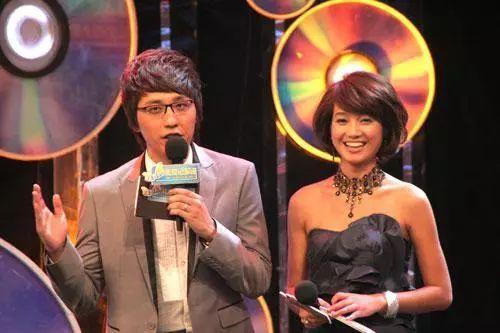 史诗级尴尬现场!口误一个接一个,她究竟是怎么了?