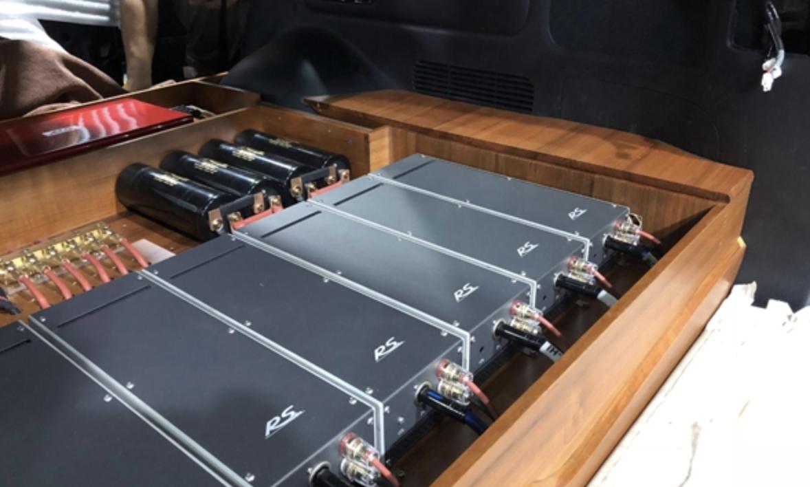 雷克萨斯巨无霸,雷克萨斯570巅峰特别版音响