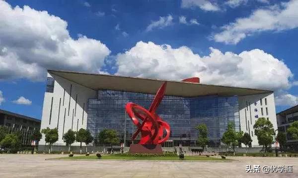 综合类985院校的王牌专业最全总结,985大学的哪些专业冷门但就业好