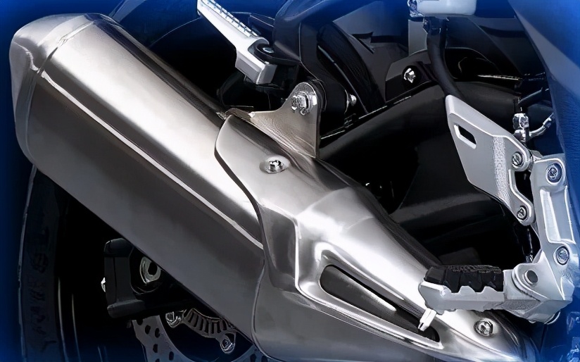 voge无极500r和豪爵铃木gsx250r,隆鑫voge大单缸