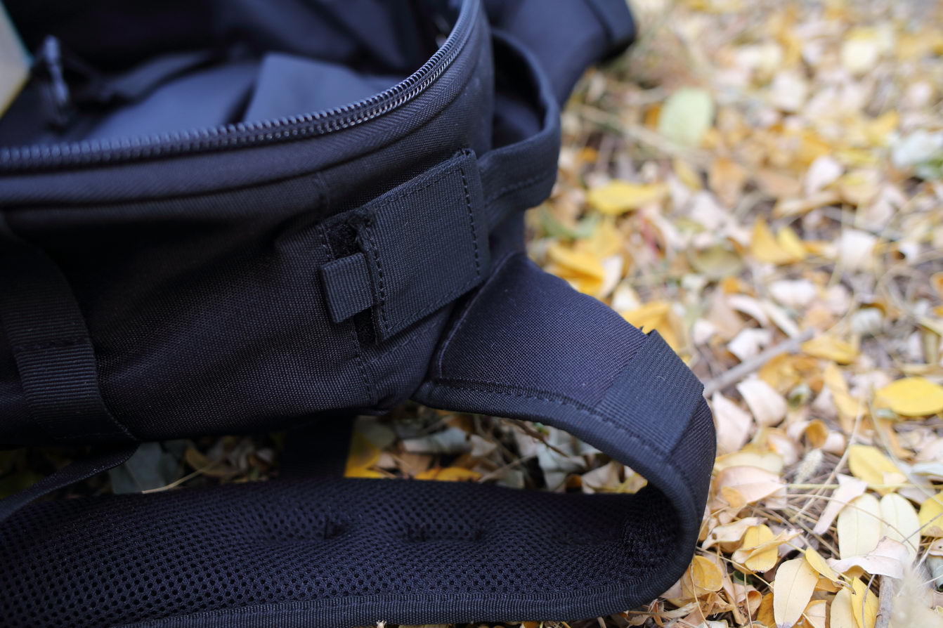 包行天下NITECOREBP25大容量双肩包