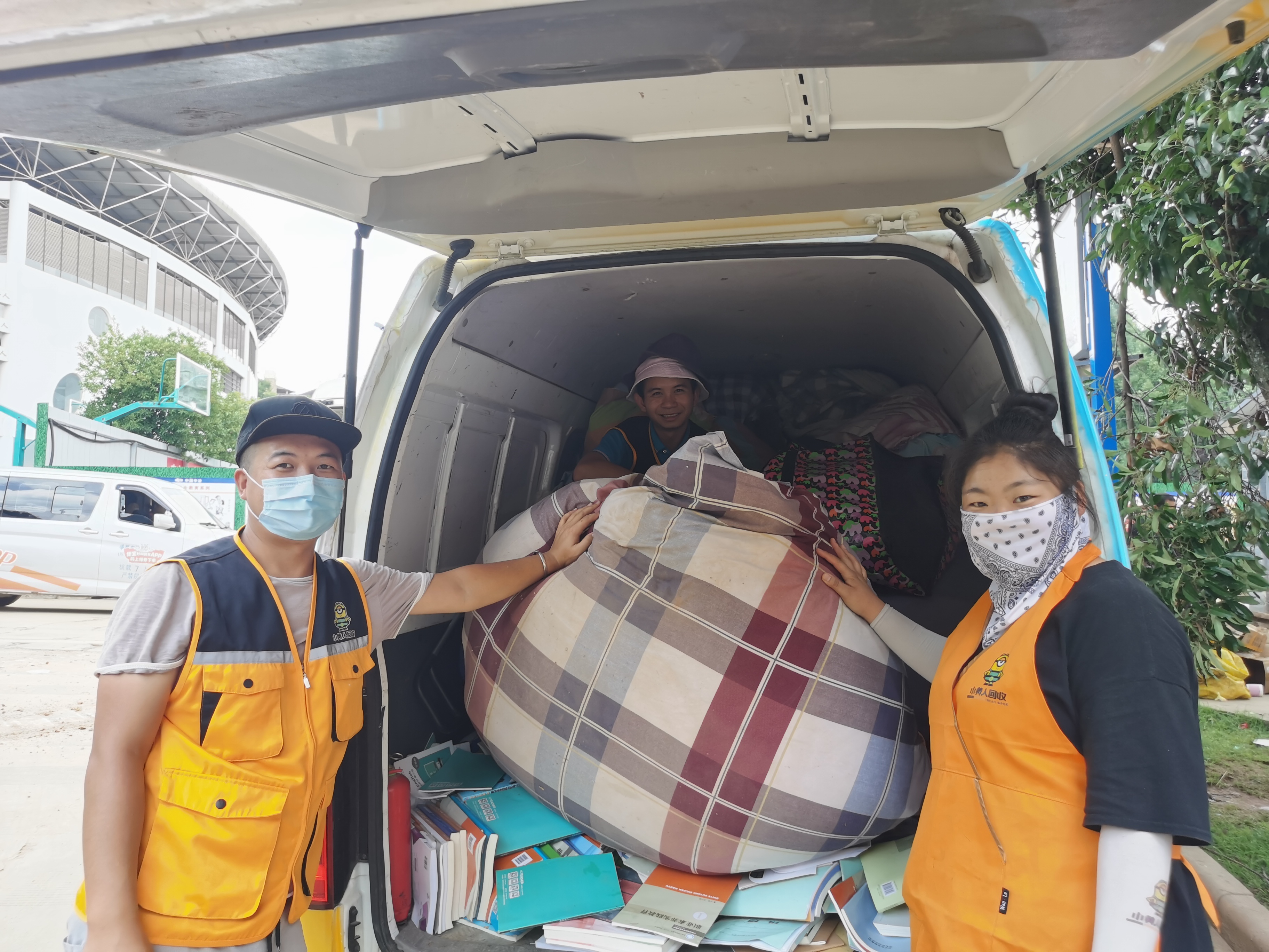 尾款人吃土，废品回收人开启赚钱模式，双十一有人欢喜有人忧