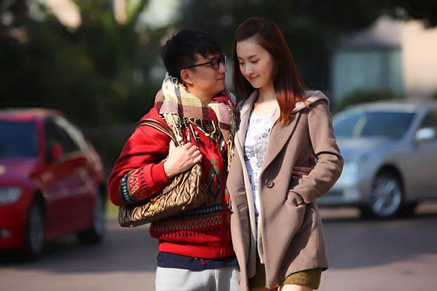 帮男友洗了两年衣服，手都脱皮了，妈妈却骂我廉价