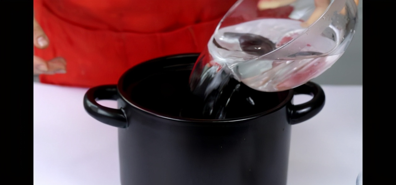 雪燕桃胶营养,雪燕女人吃了有什么效果