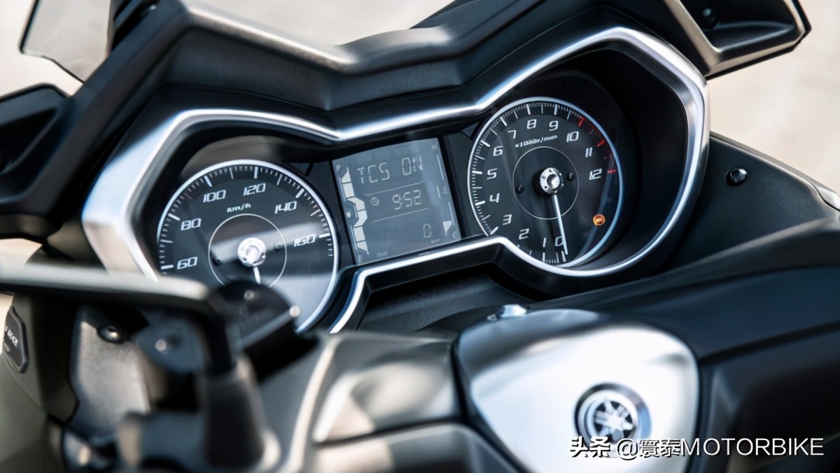 不管承认与否，它依然是最畅销运动绵羊之一！XMAX升级上市