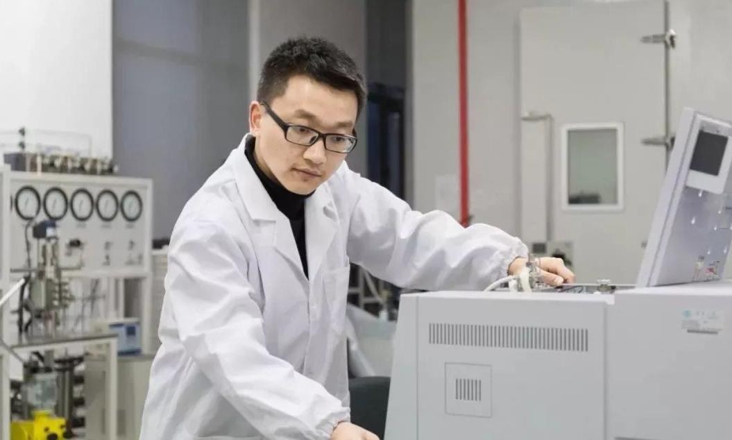 直博生和硕博连读的优缺点,专博和硕博连读有区别吗