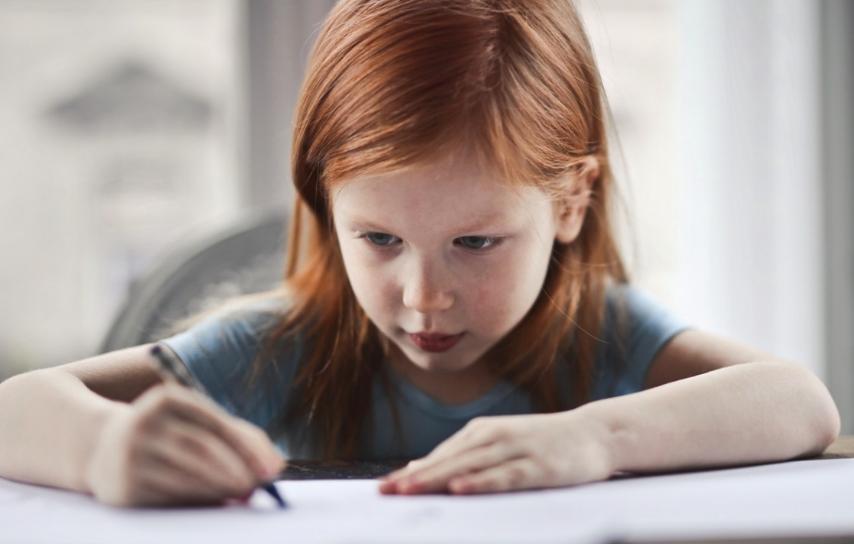 孩子总是不愿意写作业该怎么办,孩子不愿意做作业怎么催促都没用