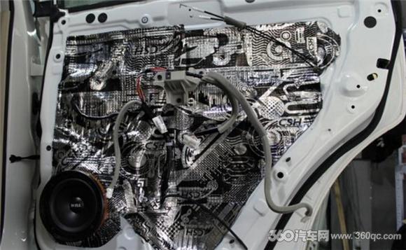 途乐中置两个喇叭安装,途乐中置可以装两个喇叭吗