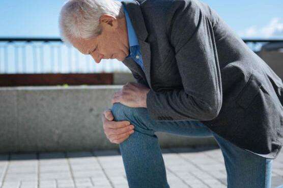 人老腿先衰怎么保养腿的视频,人老腿先衰怎样锻炼让腿有力