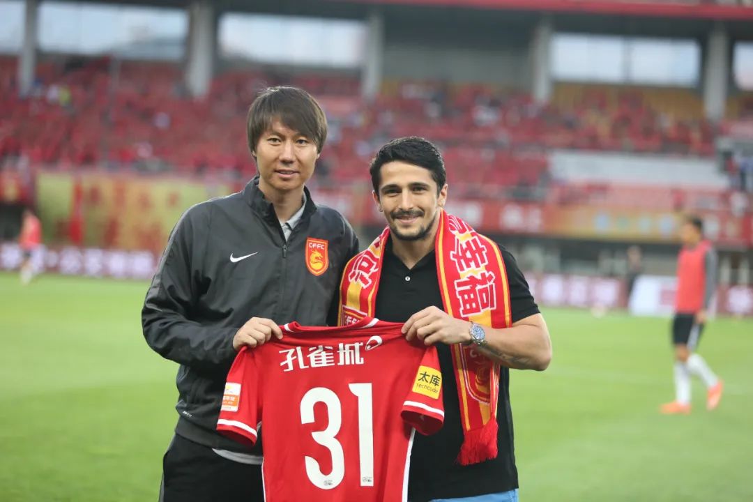 中国男足该不该骂,中国男足被骂的视频