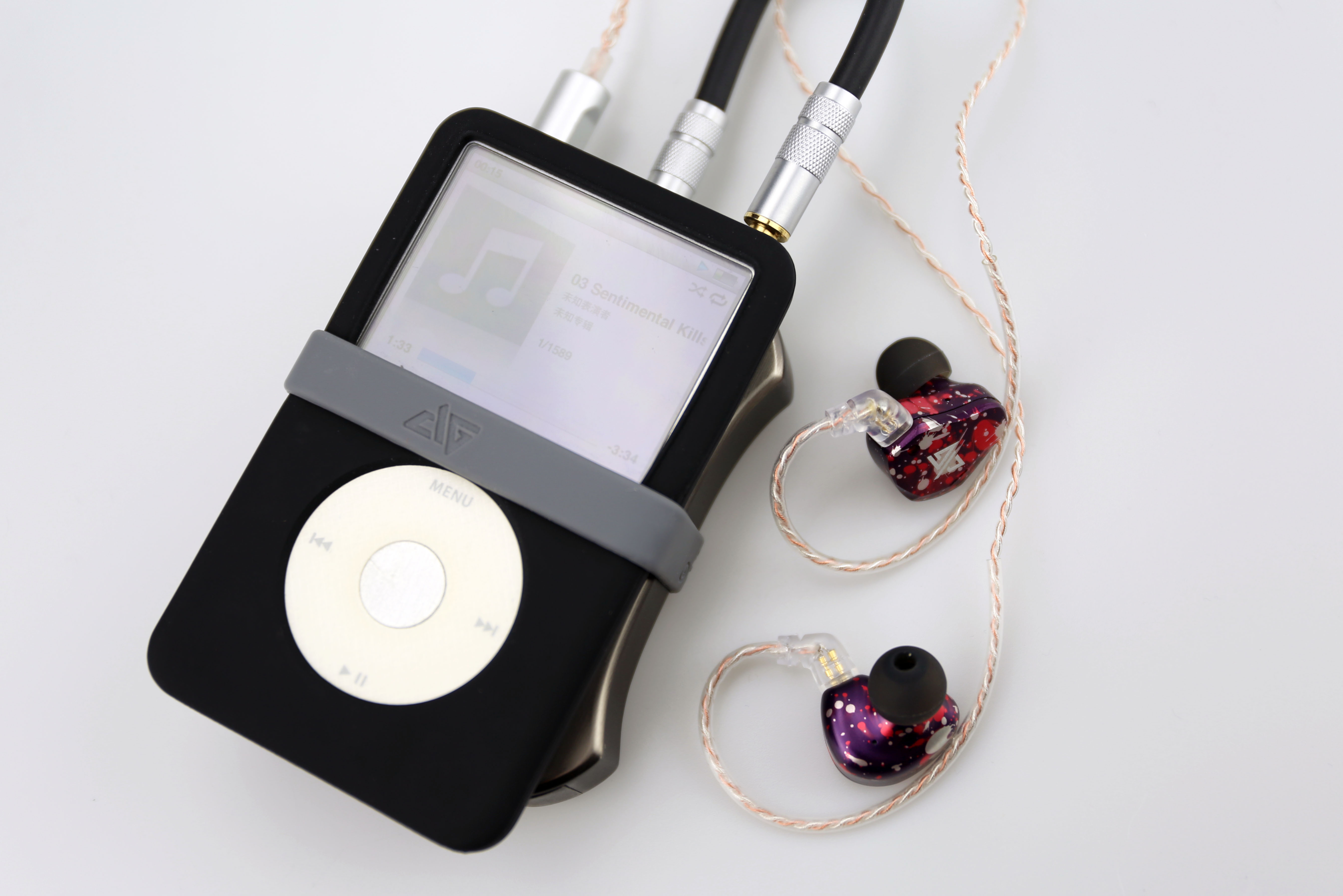 一款外观花里胡哨却敢卖799元的国产耳机,到底硬气在何处?