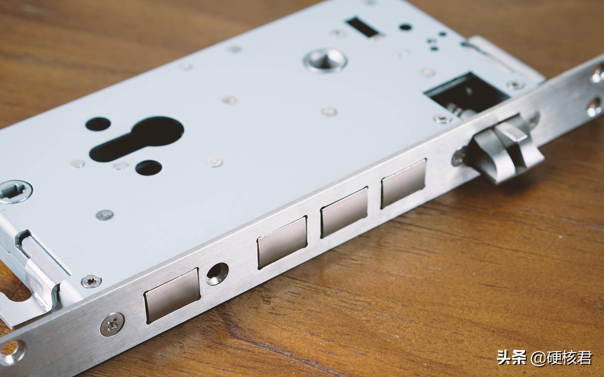 小益e205智能锁左开右开能通用吗,399元以内双开门智能指纹锁评测