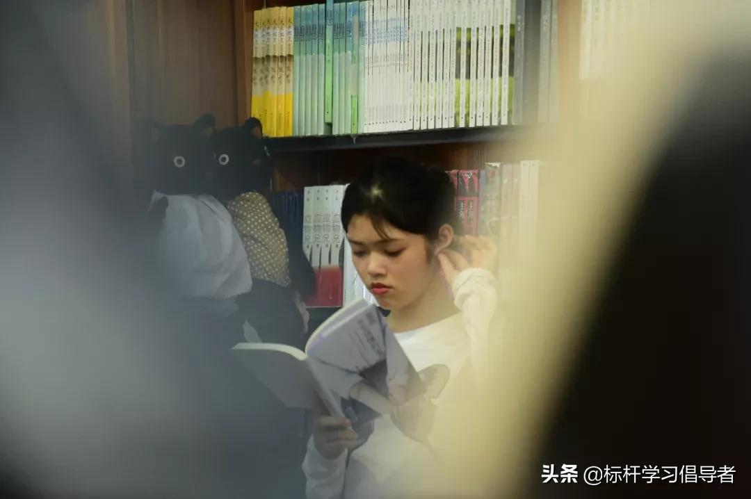 一本书只卖4块9,谁让中国的出版社有底气这么干?