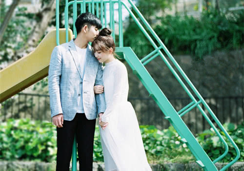 面对不喜欢的人总是在找理由,在面对喜欢的人时会束手无策